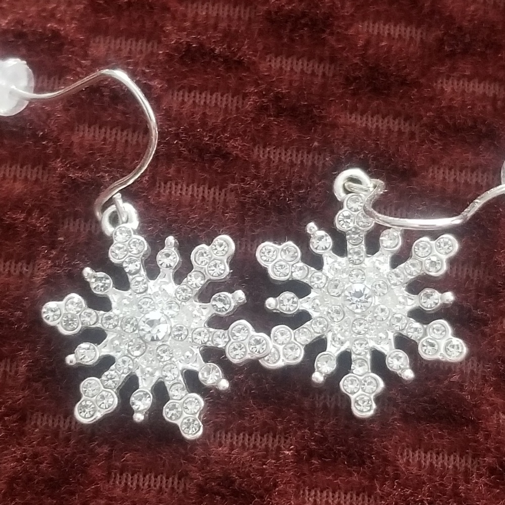Snowflake earrings - Picture 2 of 2